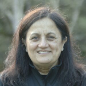 Neeru Khosla Headshot